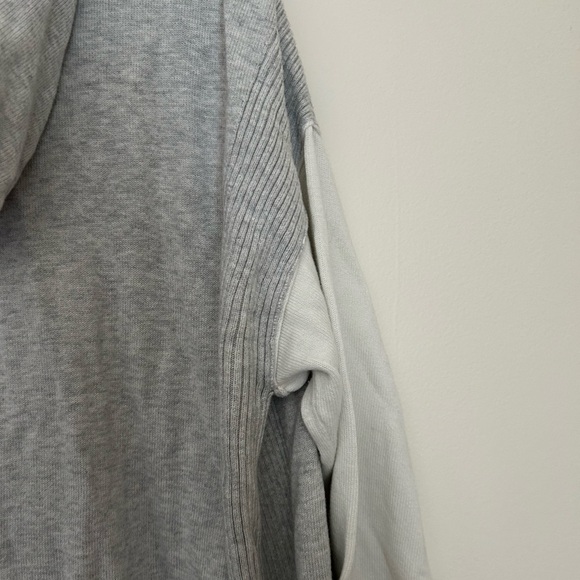 Gray & Cream Women's Crew Neck Sweater - Picture 4 of 6